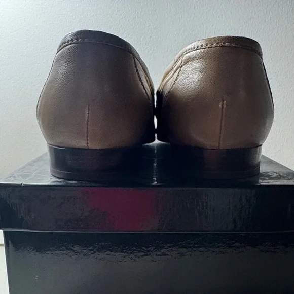 CHANEL Beige VINTAGE Leather Loafers - Picture 6 of 6